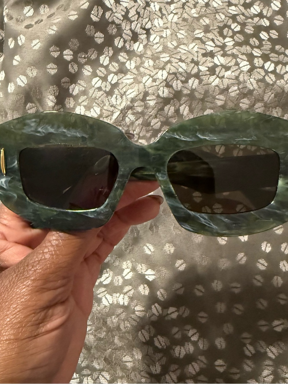 Authentic Loewe Chunky Anagram Sunglasses LW40114I - Picture 2 of 8